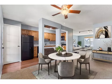 2301 E Fremont Ave #Y-Y06, Centennial, CO 80122