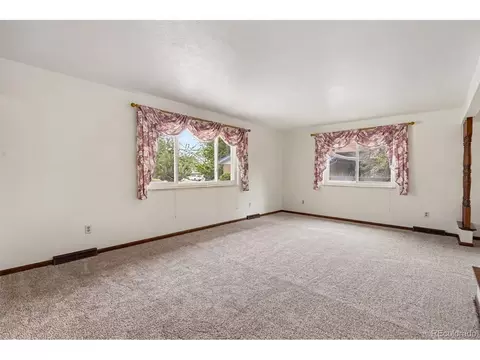 Living - 12503 Exposition Ave, Aurora, CO 80012 photo 4 of 9