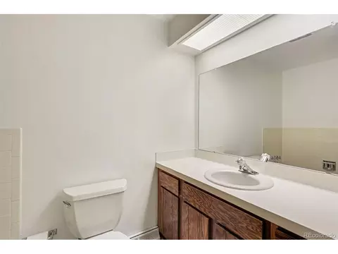 Bath - 12503 Exposition Ave, Aurora, CO 80012 photo 2 of 3