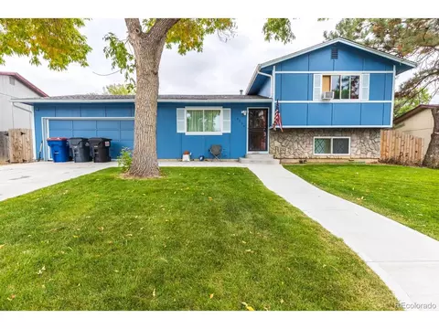 8136 Explorador Calle, Denver, CO 80229