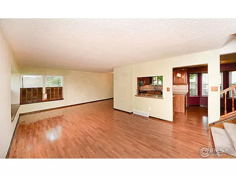1506 Cambridge Dr, Longmont, CO 80503 photo 2