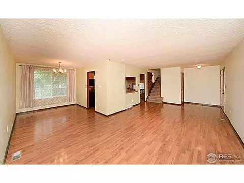 1506 Cambridge Dr, Longmont, CO 80503 photo 3