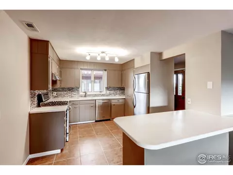 5857 Rustic Knolls Dr, Boulder, CO 80301 photo 8