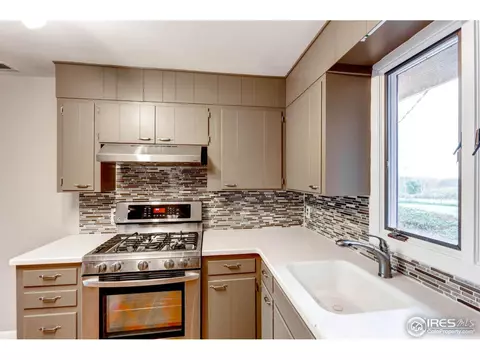 5857 Rustic Knolls Dr, Boulder, CO 80301 photo 10