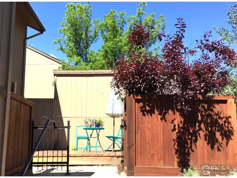 4250 Greenbriar Blvd, Boulder, CO 80305 photo 2