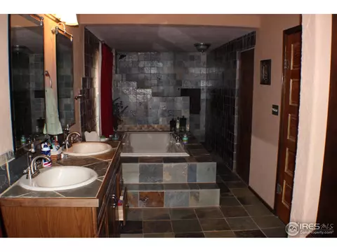 420 S Cedar St, Yuma, CO 80759 photo 4