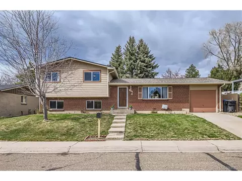 224 Pikes Peak Pl, Longmont, CO 80504