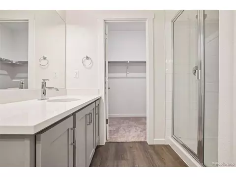 Bath - 24111 E 54th Pl, Aurora, CO 80019 photo 4 of 7