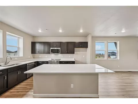 Kitchen - 24111 E 54th Pl, Aurora, CO 80019 photo 6 of 8