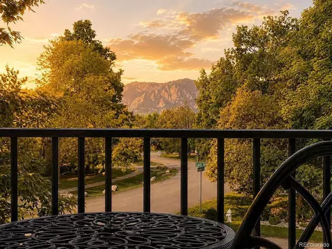 Exterior - 1332 Lark Ct, Boulder, CO 80303 photo 7 of 8