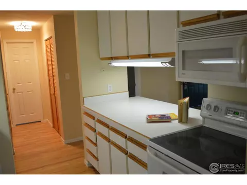 6420 Outrigger Ct, Boulder, CO 80301 photo 17