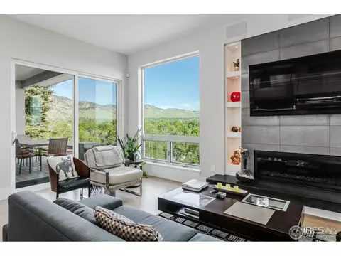 2055 Balsam Dr, Boulder, CO 80304 photo 3