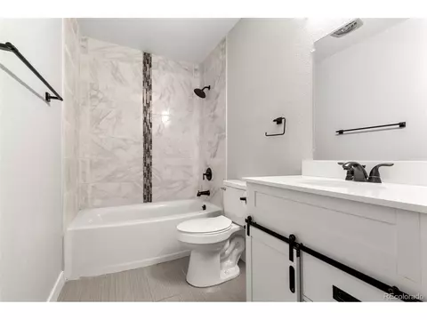 13605 E 13th Ave, Aurora, CO 80011 photo 13