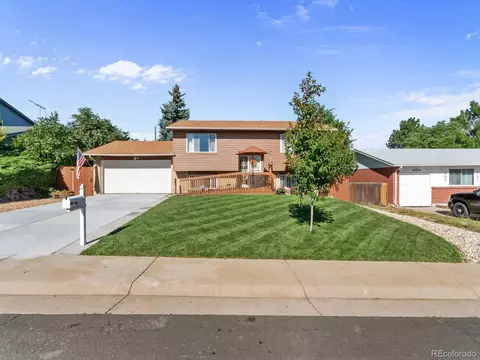 1323 Eagle St, Aurora, CO 80011
