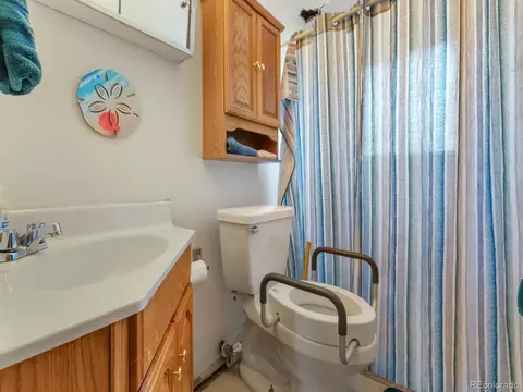 1323 Eagle St, Aurora, CO 80011 photo 30