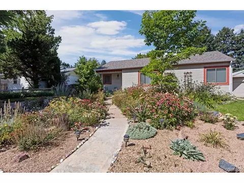 2725 S Jackson St, Denver, CO 80210