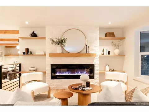 Undisclosed, Denver, CO 80237