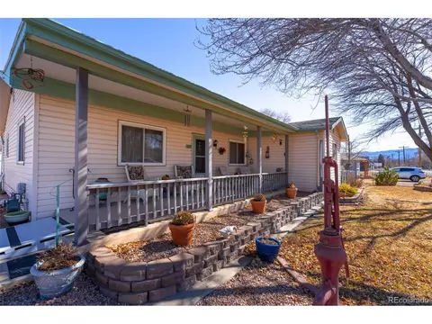 520 Del Rey Ave, Canon City, CO 81212