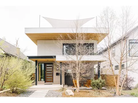3427 W Moncrieff Pl, Denver, CO 80211