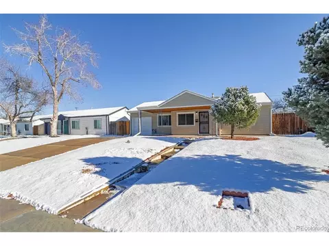 3016 S Grape Way, Denver, CO 80222