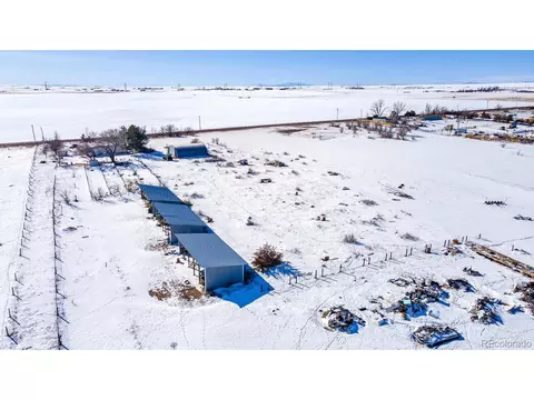 49661 E County Road 30, Bennett, CO 80102 photo 5