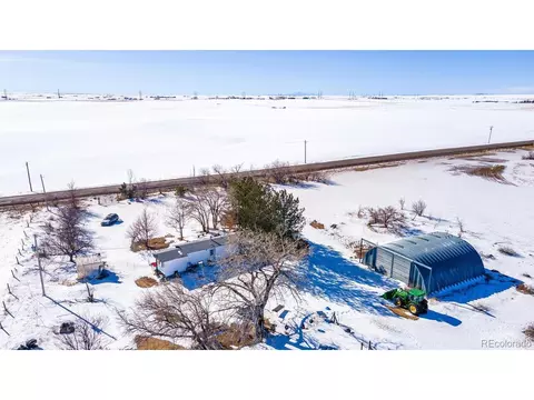 49661 E County Road 30, Bennett, CO 80102 photo 8