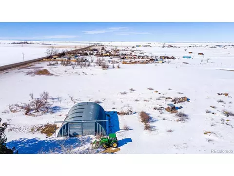 49661 E County Road 30, Bennett, CO 80102 photo 4