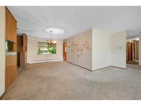 2801 E Linvale Pl, Denver, CO 80210 photo 5