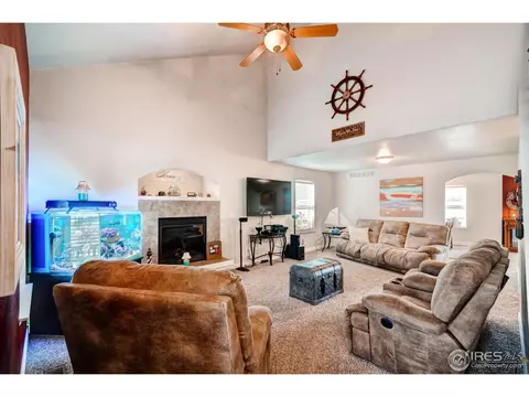 692 Shoshone Ct, Windsor, CO 80550 photo 2
