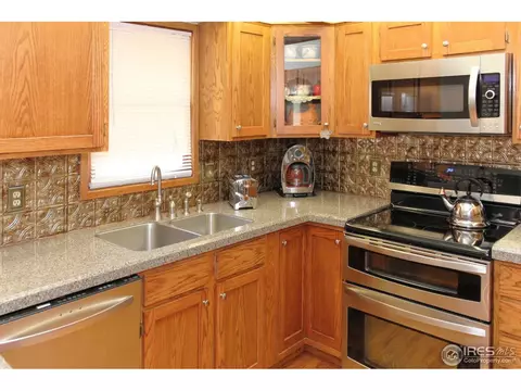 2429 Mapleton Cir, Longmont, CO 80503 photo 8