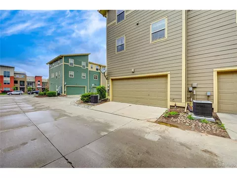 10536 E 29th Dr, Denver, CO 80238 photo 33