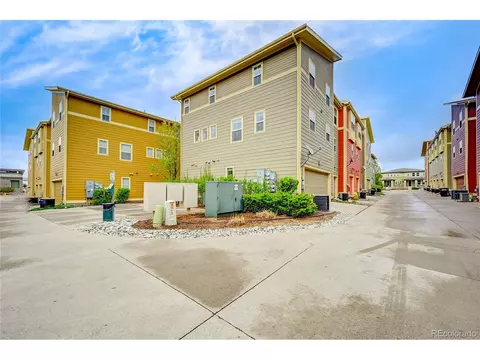 10536 E 29th Dr, Denver, CO 80238 photo 32