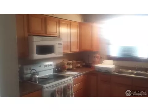 1104 36th St, Evans, CO 80620 photo 3