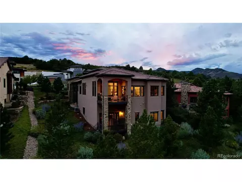 8122 Raphael Ln, Littleton, CO 80125