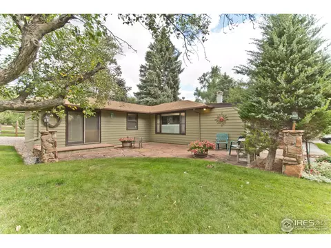 754 Apple Valley Rd, Lyons, CO 80540 photo 2