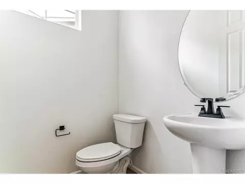 24920 E 39th Ave, Aurora, CO 80019 photo 6