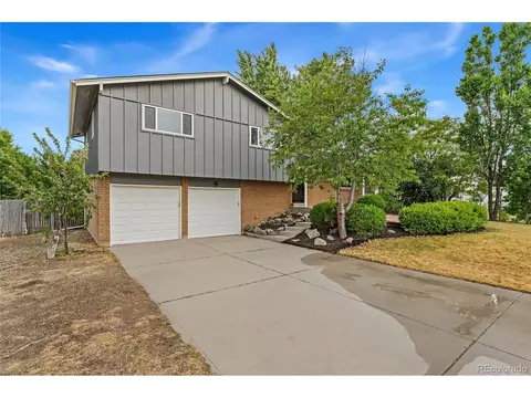 9302 W Montana Pl, Lakewood, CO 80232
