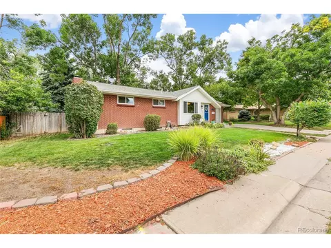 2885 Euclid Pl, Centennial, CO 80121 photo 4