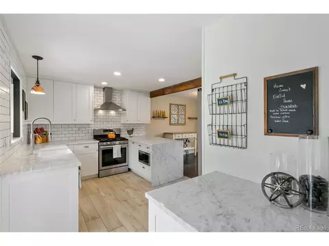 2885 Euclid Pl, Centennial, CO 80121 photo 11