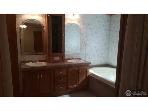 910 Hamilton St, Sterling, CO 80751 photo 12