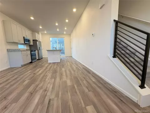 22023 E 38th Pl, Aurora, CO 80019 photo 5