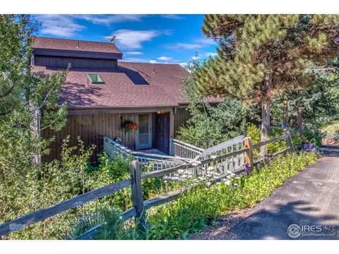 225 Deer Trail Cir, Boulder, CO 80302 photo 3