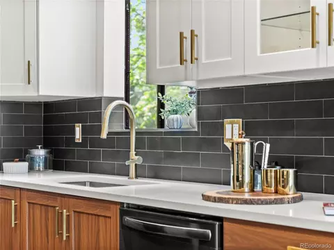 3001 S Ursula Cir #101, Aurora, CO 80014