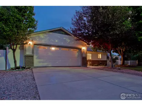 815 Douglas Pl, Berthoud, CO 80513 photo 2