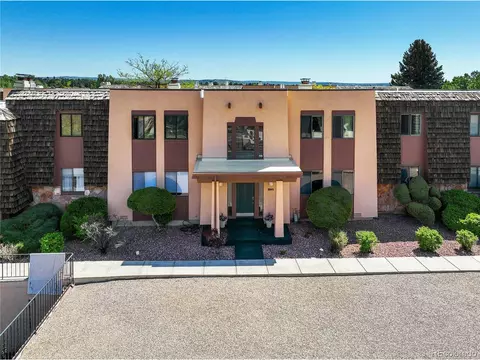 2905 Mesa Rd #B, Colorado Springs, CO 80904