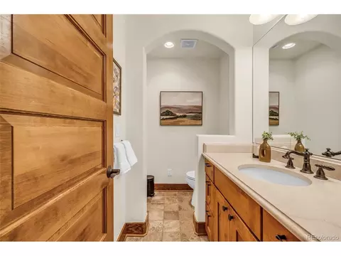 Bath - 255 Peakview Rd, Boulder, CO 80302 photo 2 of 6