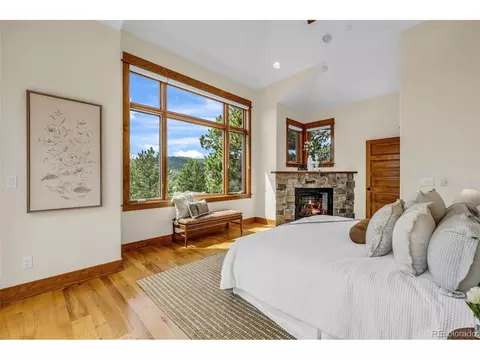 Bedroom - 255 Peakview Rd, Boulder, CO 80302 photo 2 of 6