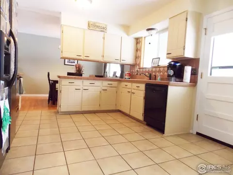 7983 Field Ct, Arvada, CO 80005 photo 5