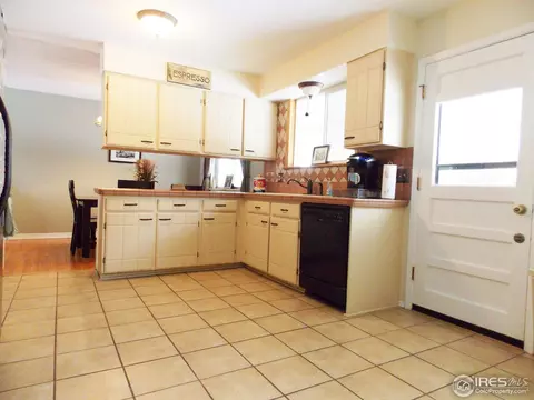 7983 Field Ct, Arvada, CO 80005 photo 3