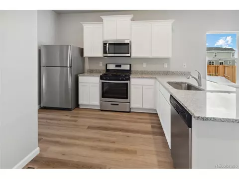 2400 Christina St, Fort Lupton, CO 80621 photo 2